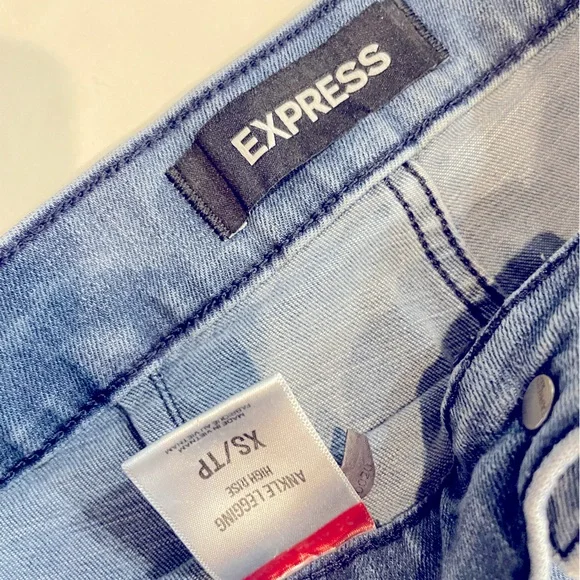 Express Denim Jeggings - Picture 3 of 4